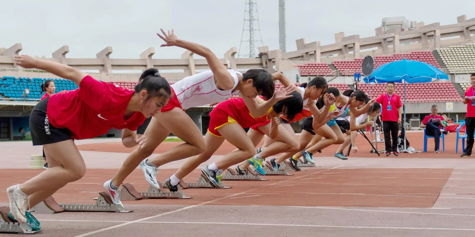 400米塑胶跑道预算多少